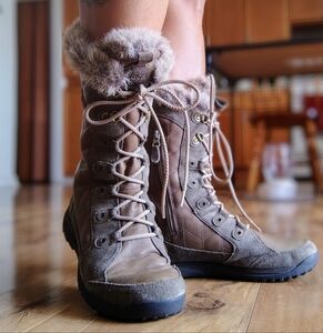 Teva Lenawee Leather Waterproof Tall Womens Winter Boots us8